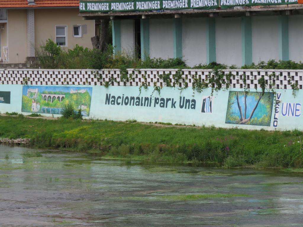 Villa Artemida Kulen Vakuf Exterior photo